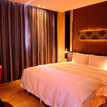 Yunlin Commerce Ryokan Tuku ภายนอก รูปภาพ