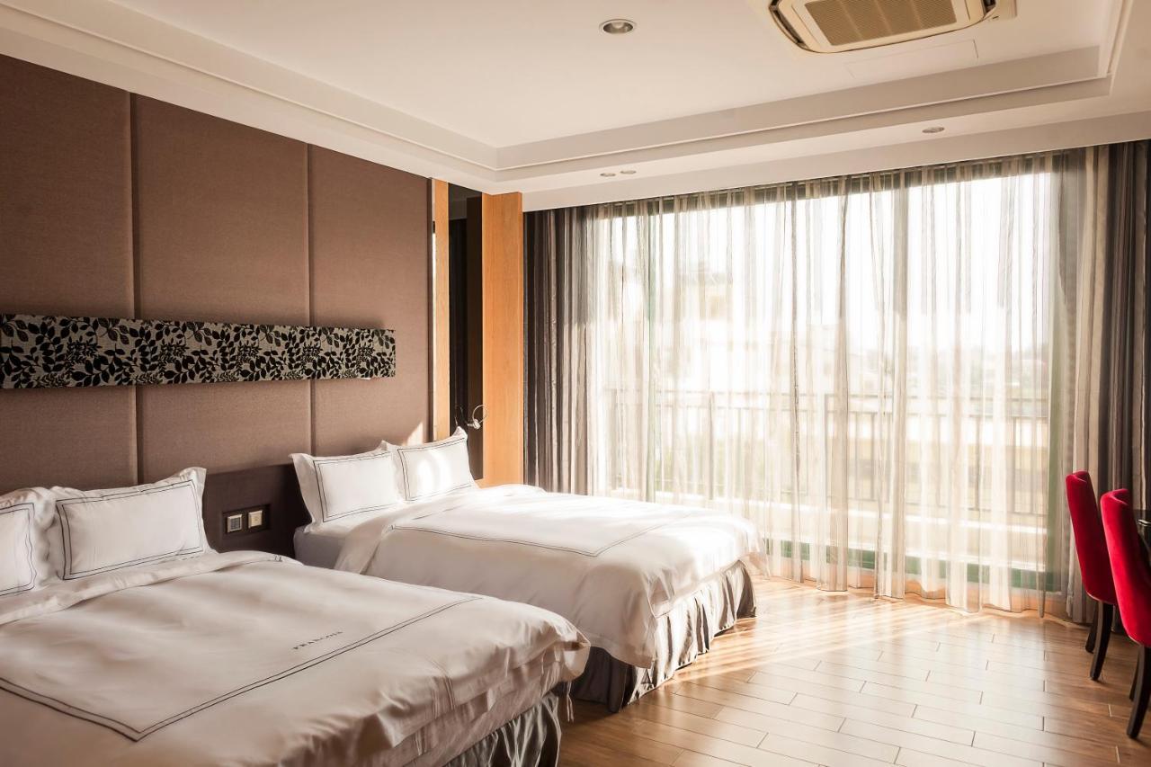 Yunlin Commerce Ryokan Tuku ภายนอก รูปภาพ
